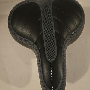 Universa Comfort Wide Bum Bike Bicycle Saddle Seat Gel Sport Soft Suspension Pad